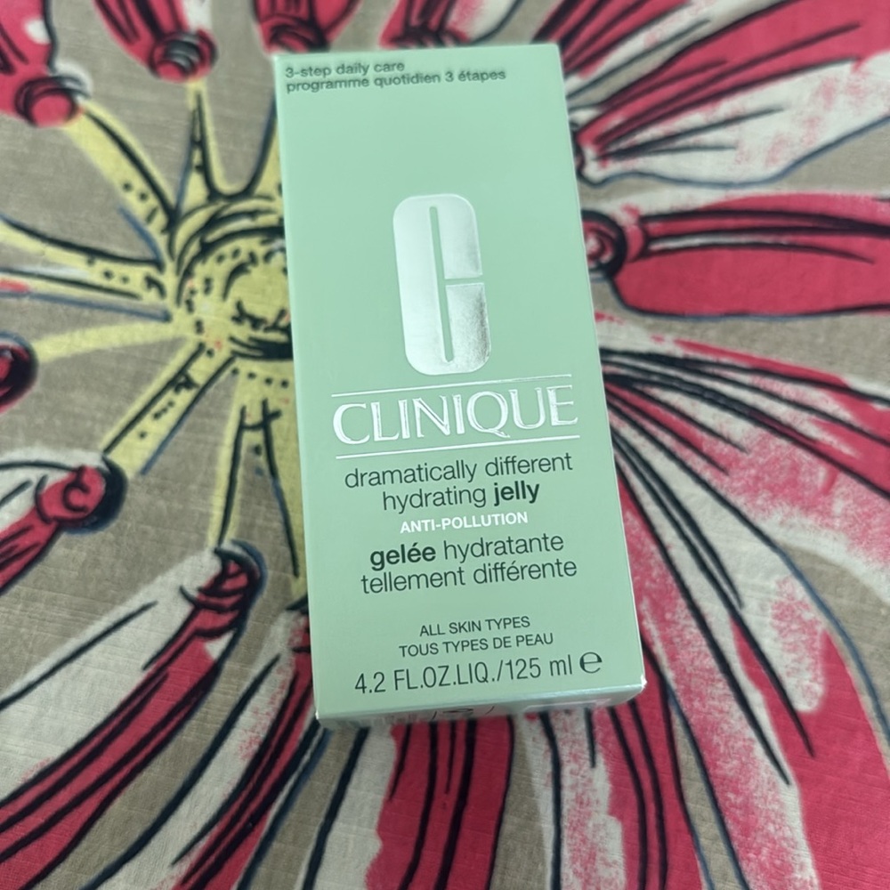 Clinique Dramatically Different Hydrating Jelly - Mint Green